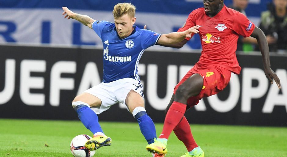 
                <strong>Max Meyer</strong><br>
                Max Meyer: Hatte mit Upamecano einen undankbaren Gegenspieler, der ihm körperlich haushoch überlegen war. Musste viele Tacklings einstecken, gab sich jedoch nicht geschlagen und war an vielen Offensiv-Aktionen der Schalker beteiligt. Walkes Glanzparade in der 78. Minute gegen Meyers Schuss verhinderte das 4:1. ran-Note: 3+
              