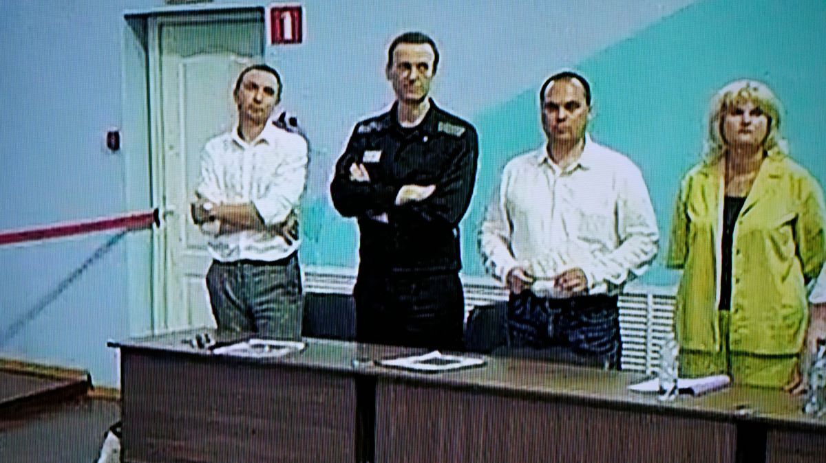 Alexej Nawalny bei seiner Anklageverlesung im Straflager in Russland.