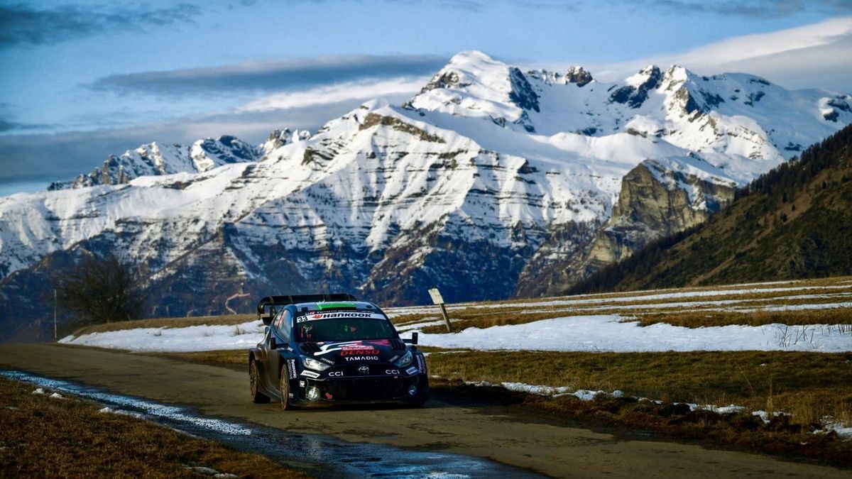 Sebastien Ogier auf den Landstraßen seiner Heimat