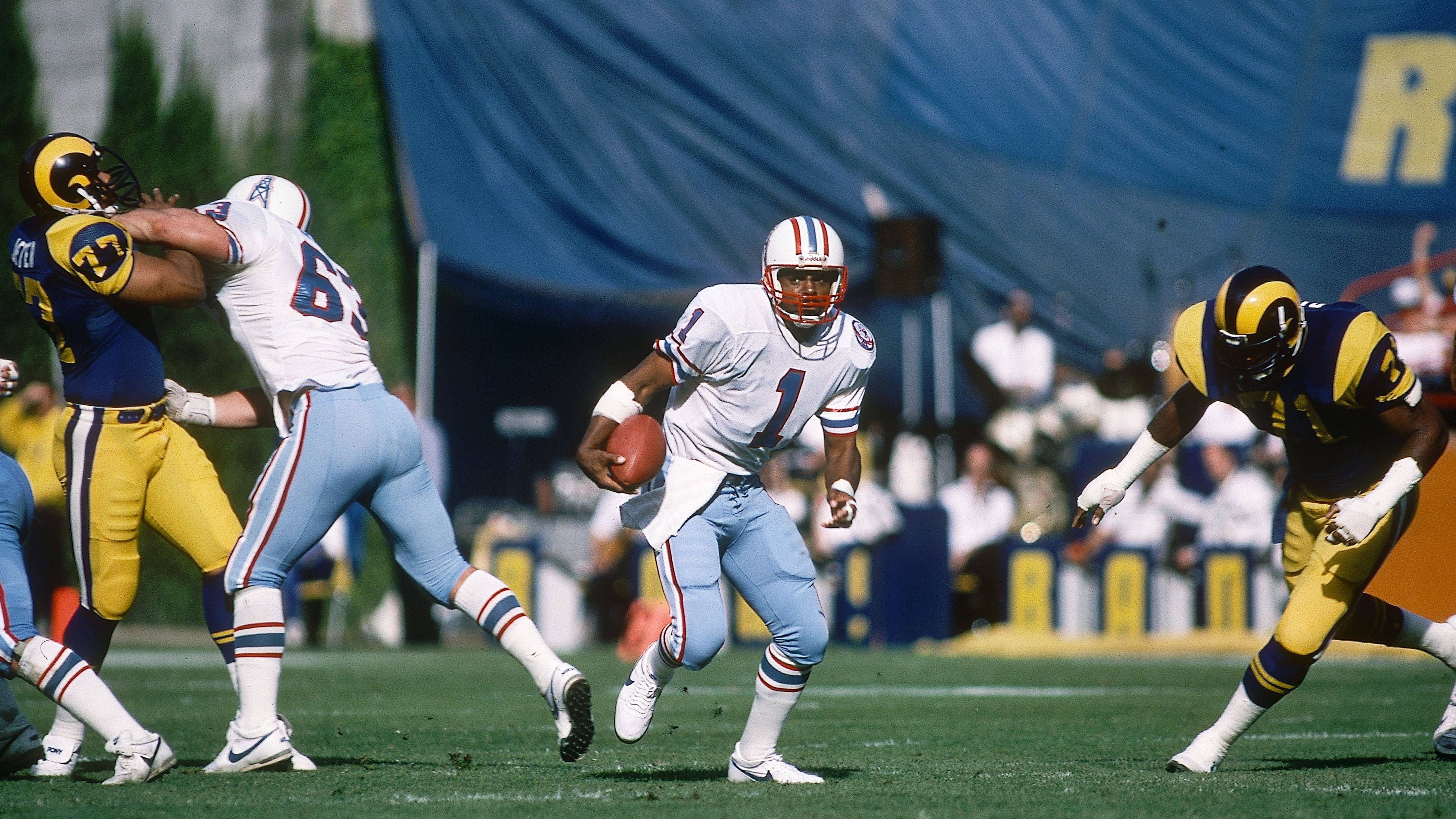 <strong>Platz 13: Warren Moon zu den Houston Oilers (1984)</strong><br>Moons Wechsel von der Canadian Football League in die NFL ebnete den Weg für künftige Generationen von schwarzen Quarterbacks und führte zu einer Karriere in der Hall of Fame.