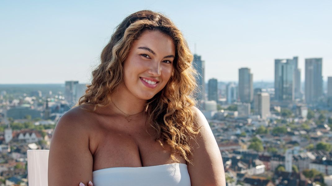 Vivien Blotzki hat als erstes Curvy-Model GNTM gewonnen - und die Herzen der Fans, auch dank ihres authentischen Kleidungsstils.