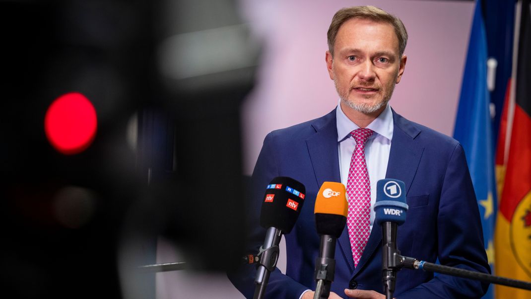 Finanzminister Christian Lindner (Bild) begrüßt Arbeitsminister Heils Vorstoß beim Bürgergeld.