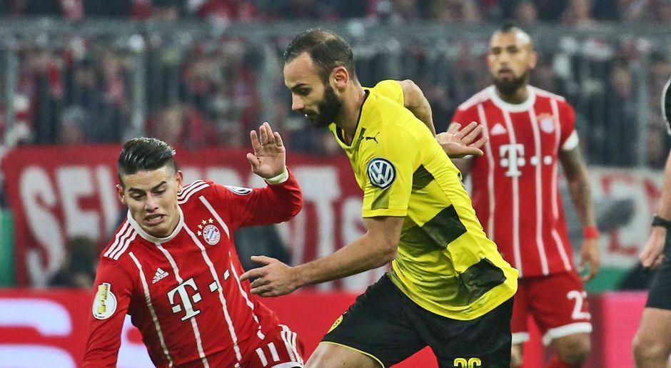 
                <strong>Ömer Toprak</strong><br>
                Bei James' Freistoßflanke vor Boatengs Treffer steht er zu weit weg von Süle, der aber an Bürki scheitert. Auch wenn sich der türkische Verteidiger anschließend steigert, spielt er auch beim 0:2 eine Hauptrolle, als Lewandowski ihn leicht und locker überwindet. ran-Note: 5
              