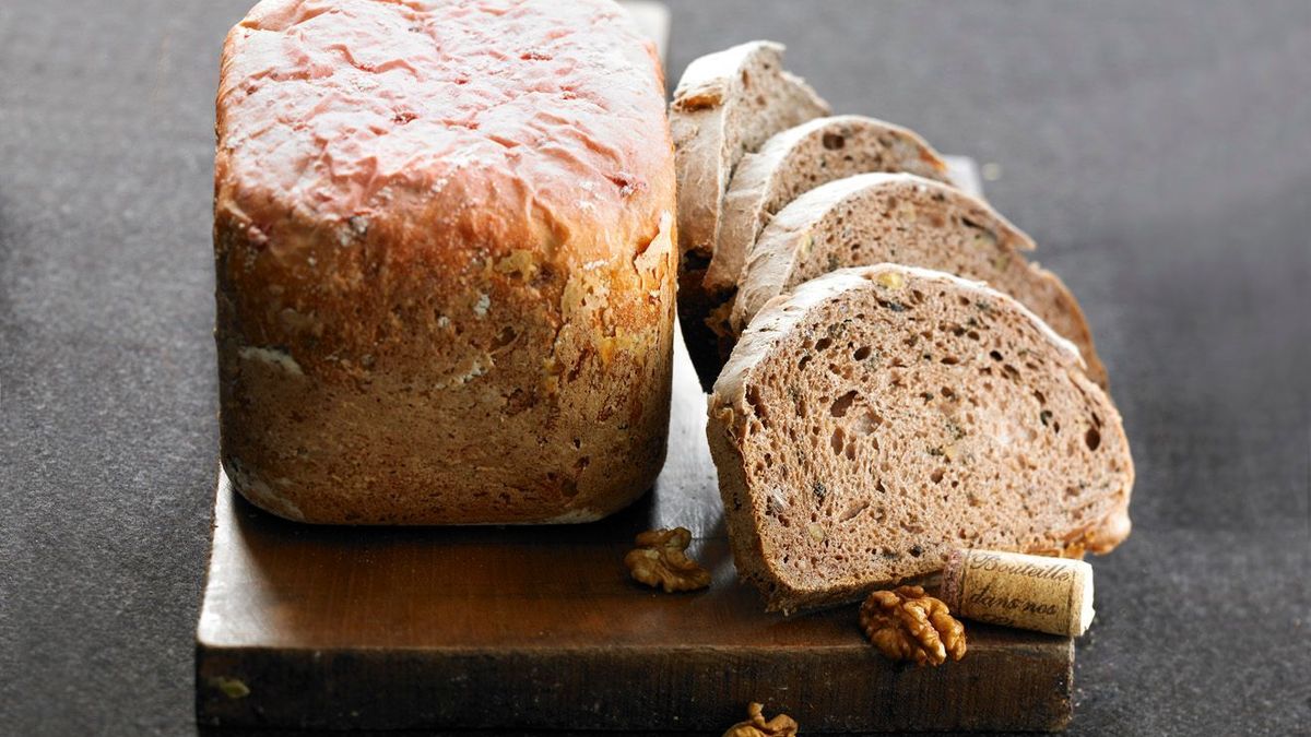 Enie backt: Rezept-Bild Rote Bete Brot & Wein-Walnussbrot 