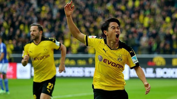 
                <strong>Borussia Dortmund</strong><br>
                Borussia Dortmund: Für Shinji Kagawa und seine Borussen läuft es - besonders im Signal Iduna Park. Von den bislang 29 Punkten in der Bundesliga holte Dortmund 16 im eigenen Stadion. Die BVB-Stars trafen dabei schon 20 Mal. Bis auf ein 2:2-Unentschieden gegen Darmstadt gab es nur Siege für die Borussia.
              