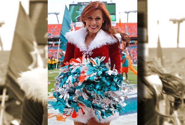 
                <strong>Miami Dolphins</strong><br>
                Nicht zu verkennen ist diese Cheerleaderin. Die Pompons lassen sofort auf die Miami Dolphins schließen.
              