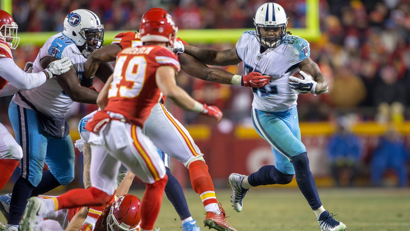 
                <strong>Die Kansas City Chiefs sind ein Lieblingsgegner Henrys</strong><br>
                Derrick Henry dürfte dem Duell mit Kansas City positiv entgegenblicken. Die Chiefs sind nämlich ein absoluter Lieblingsgegner des Running Backs. In den drei Spielen, die er gegen Kansas City bestritt, verbuchte er insgesamt 402 Rushing-Yards und fünf Rushing-Touchdowns.
              