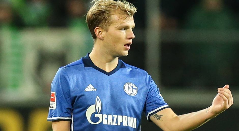 
                <strong>Johannes Geis</strong><br>
                Johannes Geis: 33 Ballkontakte im gesamten ersten Durchgang - das Spiel lief am Sechser der Schalker zunächst völlig vorbei. Gewann einige wichtige Zweikämpfe, sah sich im Spiel nach vorne aber häufig einem starken Druck der Leipziger ausgesetzt und fand selten Lösungen. ran-Note: 4.
              