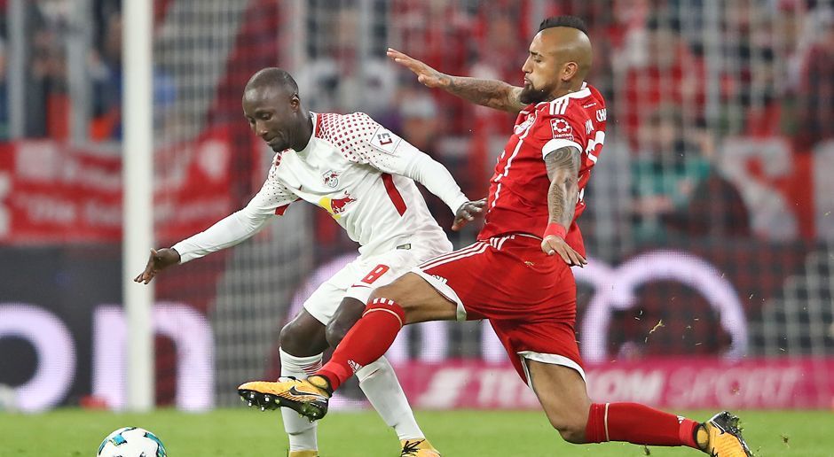 
                <strong>Arturo Vidal (FC Bayern)</strong><br>
                Lewandowskis Ersatzmann ab Minute 44. Gewohnt aggressiv im Zweikampf, auch wenn Vidals Abräumerqualitäten gegen ein RB Leipzig in Unterzahl nicht mehr wirklich gefragt sind. So spielt Vidal in Halbzeit zwei halt mit, mehr aber auch nicht. ran-Note: 4
              