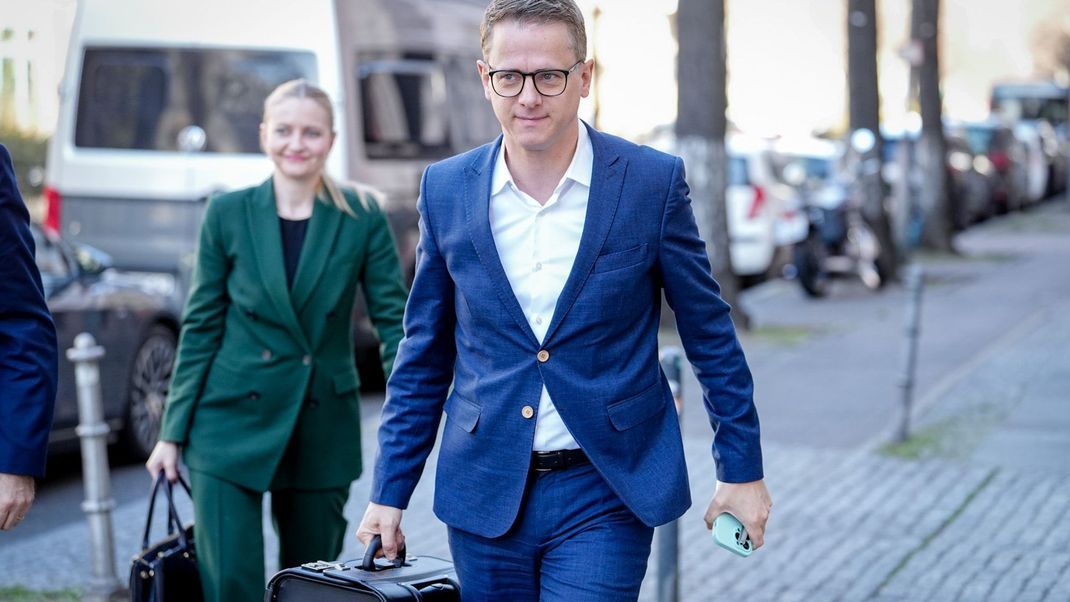 CDU-Generalsekretär Carsten Linnemann ist davon überzeugt, dass die Wirtschaft unter der schwarz-roten Regierung wächst.