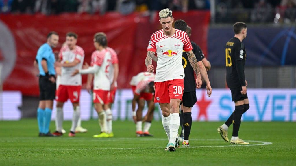 <strong>RB Leipzig im Unglück: Hätte das Tor zählen müssen?</strong> <br>Im Hinspiel des Champions-League-Achtelfinals zwischen RB Leipzig und Real Madrid kam es bereits in der 2. Minute zur strittigsten Szene des Spiels, die auch einen Tag später noch für reichlich Gesprächsstoff sorgt. Doch was war passiert?