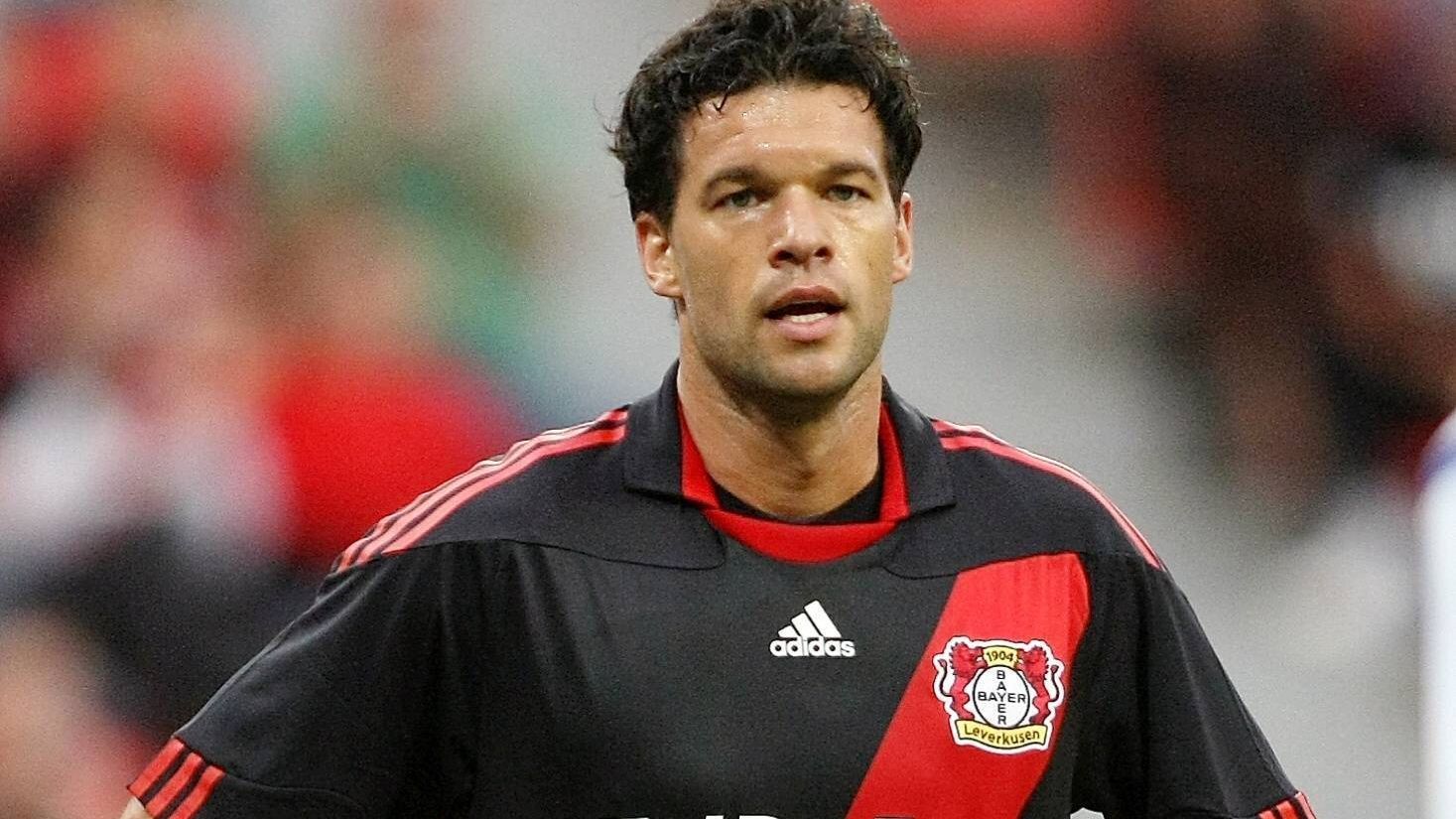 
                <strong>3: Bayer Leverkusen</strong><br>
                Lucio: Saison 2004/05 - für 12 Millionen EuroZe Roberto: Saison 2002/03 - für 9,5 Millionen EuroMichael Ballack (Foto): Saison 2002/03 - für 6 Millionen Euro
              