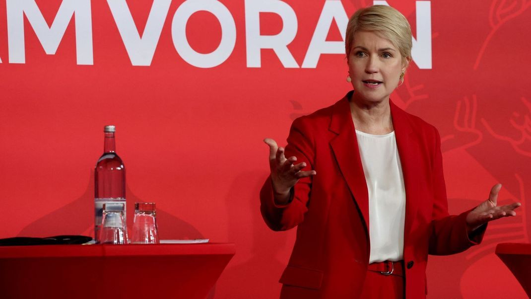 SPD-Ministerpräsidenten stärken Klingbeil den Rücken.