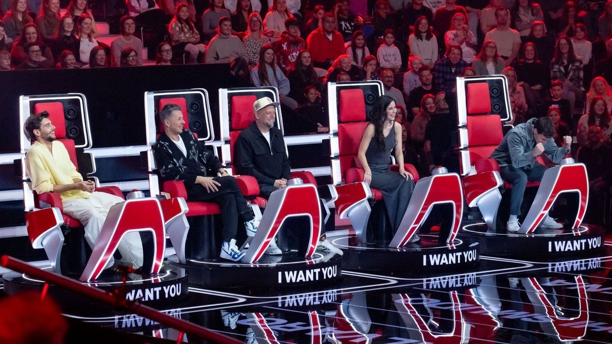 Die Coaches von "The Voice Kids" 2024 in ihren Stühlen