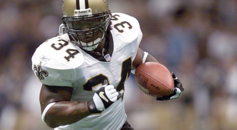 
                <strong>New Orleans Saints 1999</strong><br>
                Im Jahr 1999 einigten sich die New Orleans Saints auf einen Deal mit den Washington Redskins. Die Saints erhielten den Erstrunden-Pick der Redskins und wählten an fünfter Stelle Running Back Ricky Williams (Bild) aus. Dafür musste das Team jedoch tief in die Tasche greifen ...
              