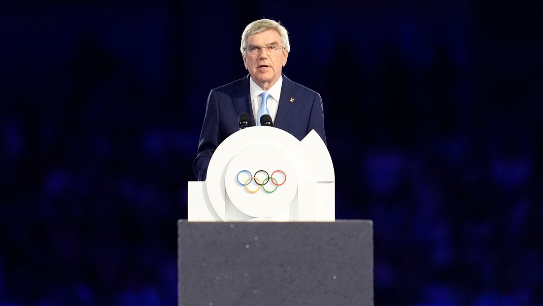 Bach hatte am zuvor angekündigt, dass er im kommenden Jahr am Ende seiner zweiten Amtszeit als IOC-Präsident abtreten werde. 