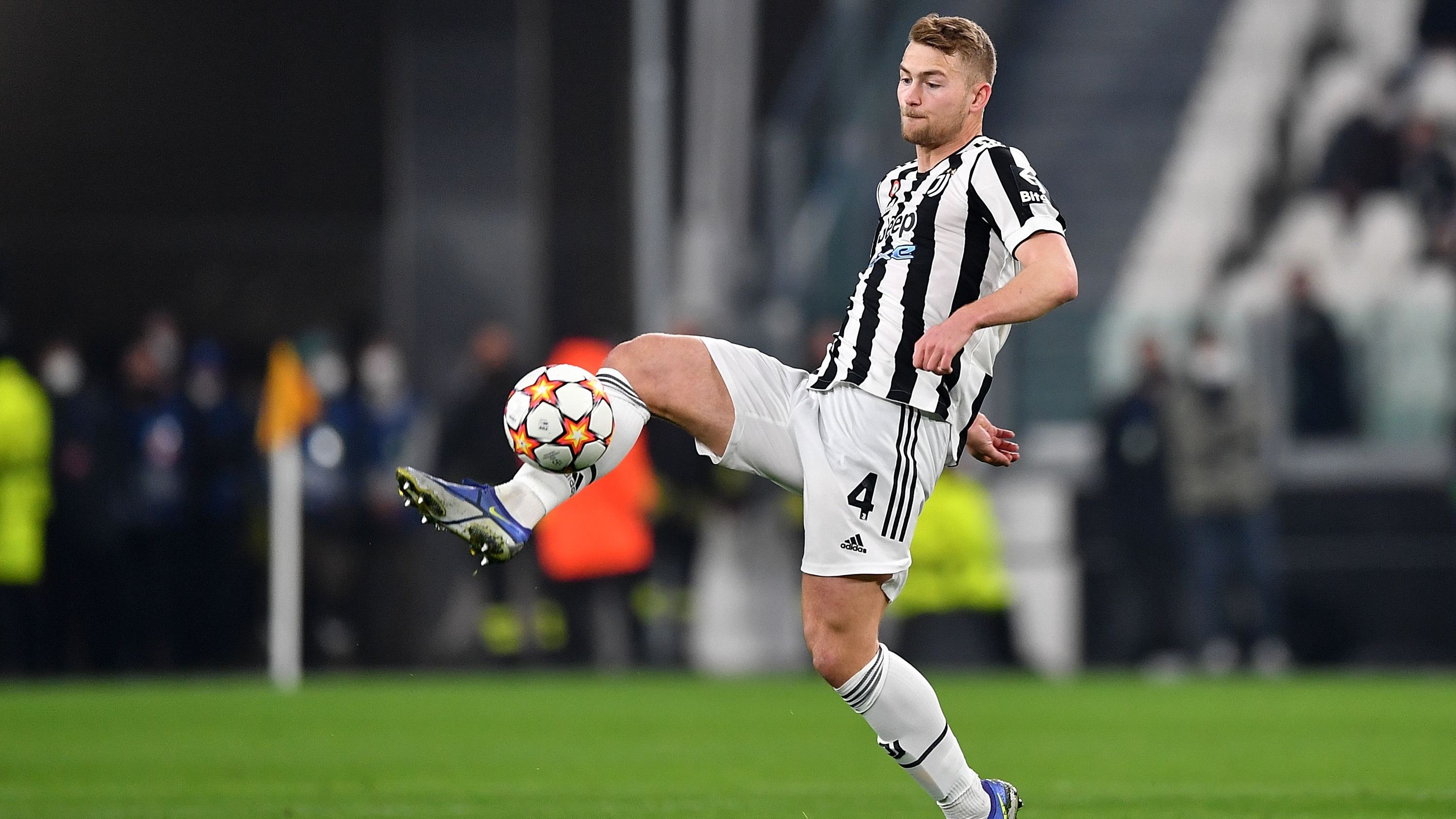 <strong>Platz 3: Matthijs de Ligt (Juventus Turin)</strong><br>Ablösesumme: 85,5 Millionen Euro<br>Alter zum Zeitpunkt des Transfers: 19 Jahre (Juli 2019)<br>Abgebender Verein: Ajax Amsterdam