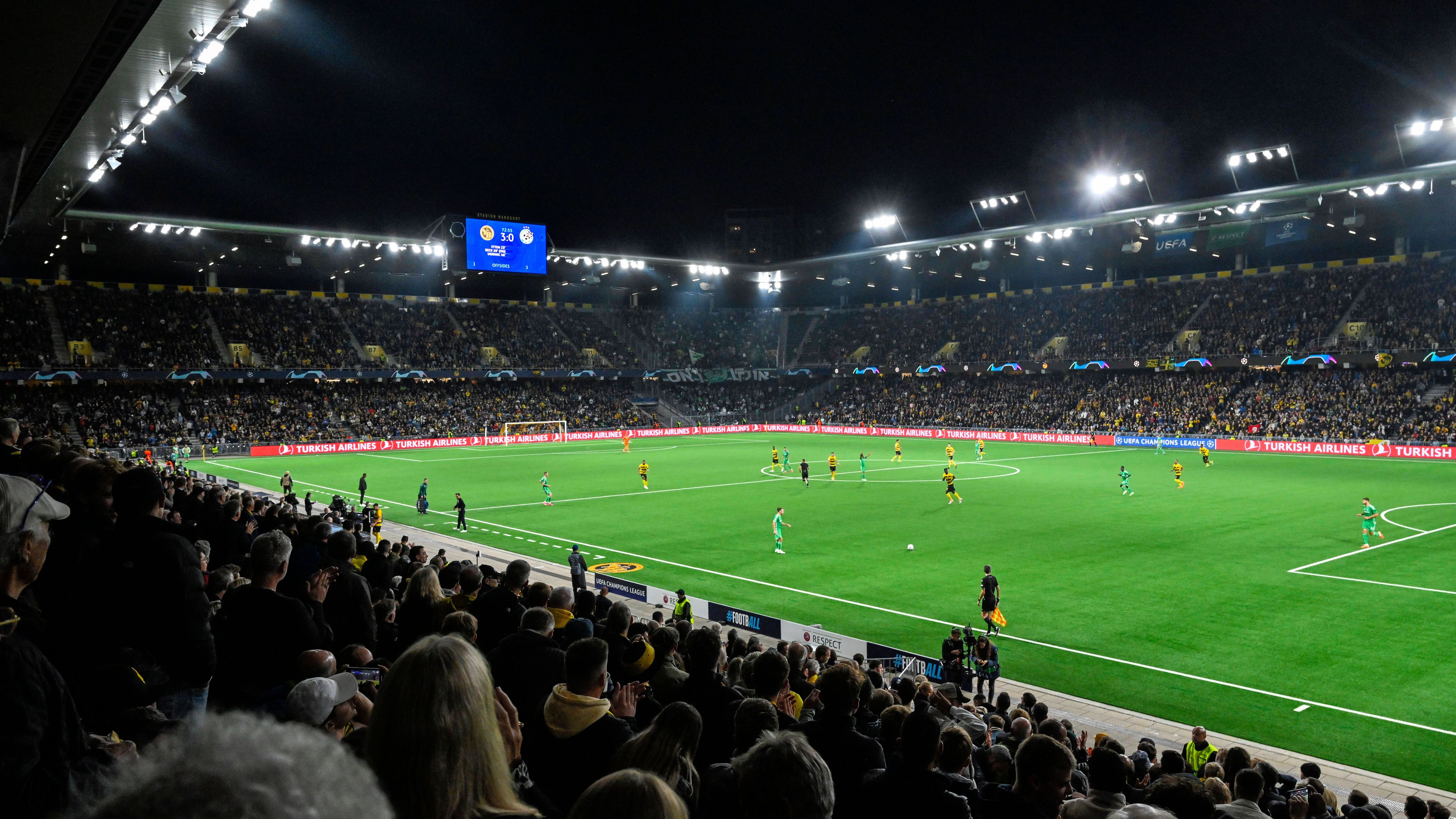 <strong>Stadion Wankdorf (Bern)</strong><br>• Heimverein: Young Boys Bern<br>• Fassungsvermögen: 31.500 Plätze<br>• Eröffnet: 2005