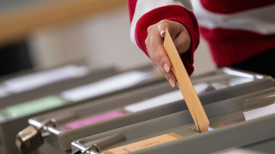 In Ostdeutschland wird heute gewählt – wird die AfD als Nummer eins hervorgehen? (Symbolbild)