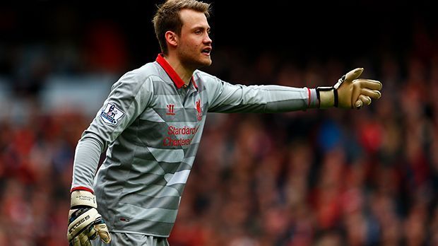 
                <strong>Simon Mignolet</strong><br>
                Möglicher Verlierer: Simon Mignolet. Der Keeper ist selbst bei den eigenen Fans umstritten. Fraglich, ob er seinen Stammplatz auch nach den kommenden Transferperioden behaupten kann.
              