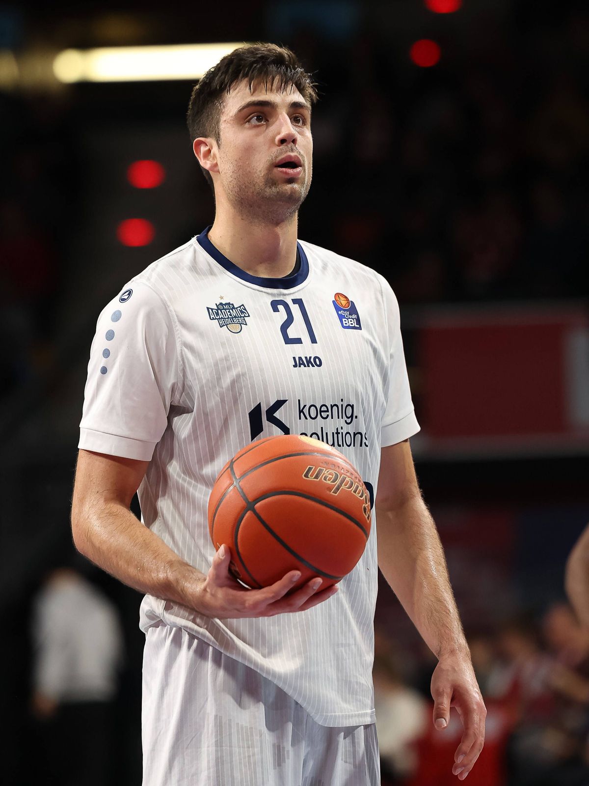 Mateo Seric (MLP Academics Heidelberg, 21) mit Ball, GER, FC Bayern Basketball vs. MLP Academics Heidelberg, Basketball, easycredit Basketball Bundesliga, 6. Spieltag, Saison 2025 2026, 03.11.2025,...