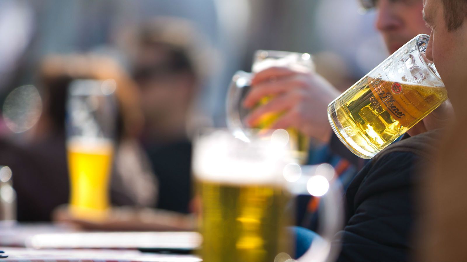 Gesundheitsrisiken Schon Bei Geringen Mengen Alkohol