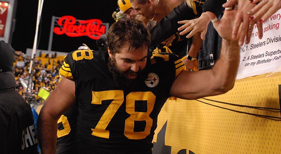 
                <strong>Platz 9: Alejandro Villanueva (Offensive Tackle der Pittsburgh Steelers)</strong><br>
                Bonuszahlung: 317.676 US-Dollar, seit 2010 in der NFL, ungedraftet, Gehalt 2016 laut Spotrac: 525.000 US-Dollar.
              