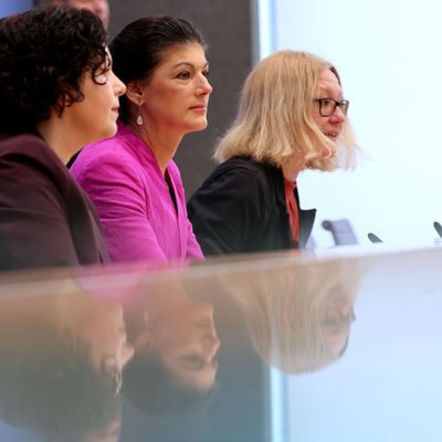 Nach dem knappen Scheitern bei der Bundestagswahl will das BSW das Ergebnis möglicherweise juristisch überprüfen lassen.