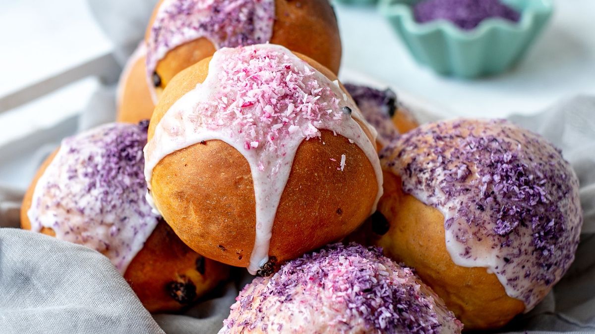 Süße Brötchen mit Zuckerguss