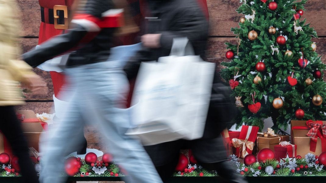 Ob online oder in Geschäften: Jetzt ist die Zeit, um alle Weihnachtsgeschenke zu besorgen.