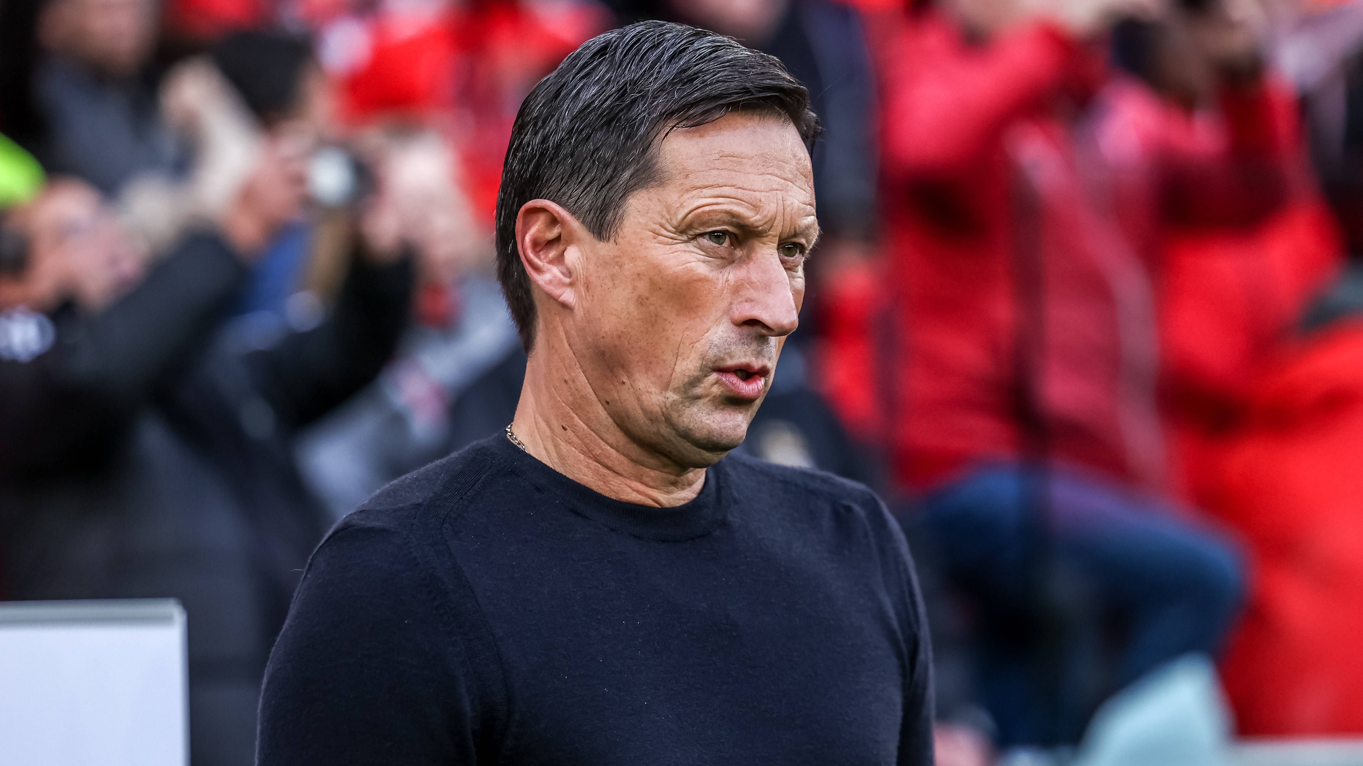 <strong>Roger Schmidt (Benfica Lissabon)</strong><br>Eigentlich hatte Roger Schmidt dem FC Bayern schon abgesagt. "Ich bin nicht auf dem Markt. Ich habe einen Job bei Benfica", ließ der frühere Leverkusen-Coach verlauten, als er mit den Münchnern in Verbindung gebracht wurde. Doch dann schien eine Rolle rückwärts möglich.