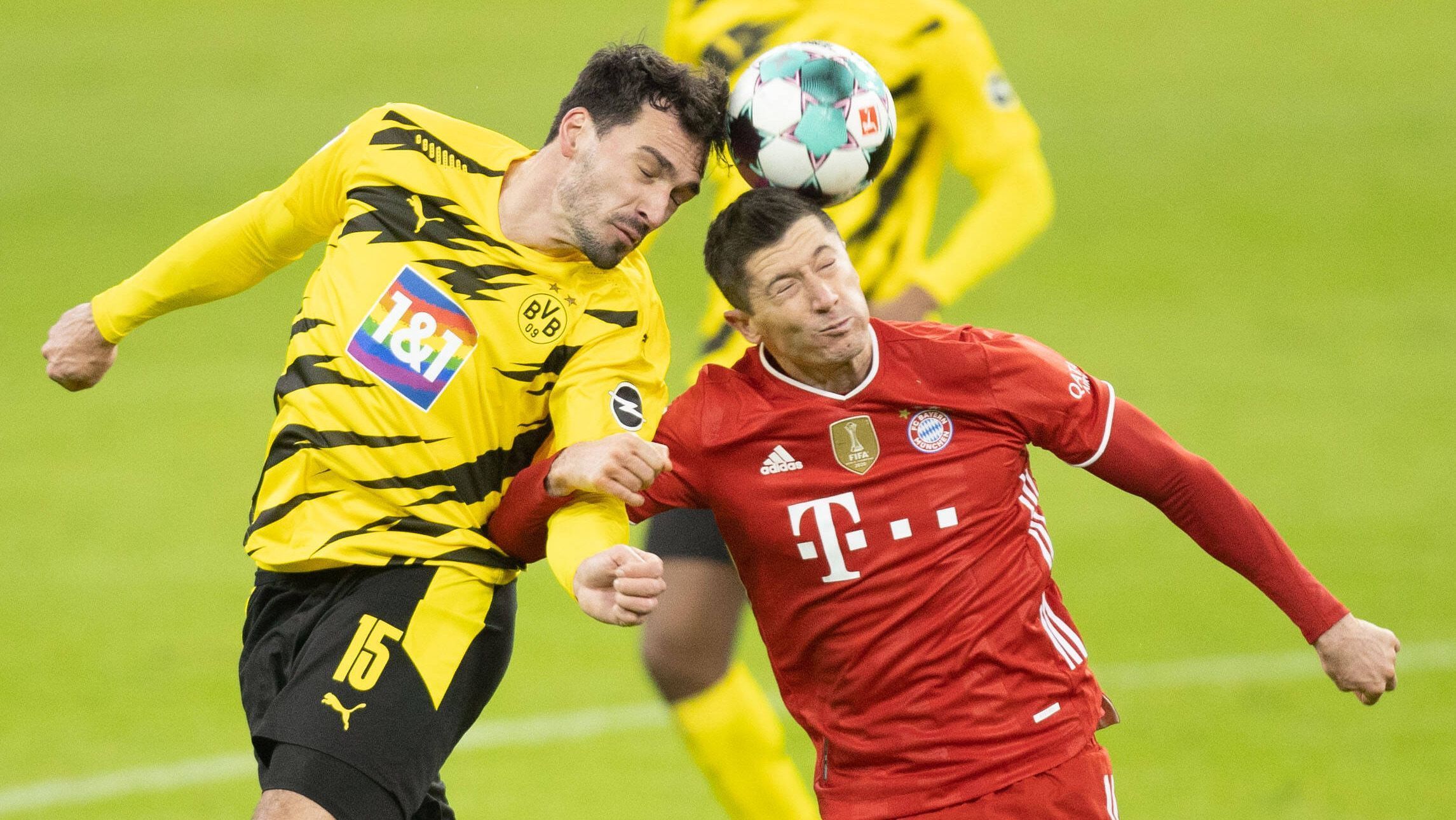 
                <strong>14. Spieltag: Borussia Dortmund - Bayern München</strong><br>
                Das erste Duell der beiden Topklubs  steigt am 14. Spieltag. Kann der BVB um Stürmerstar Erling Haaland den Bayern dieses Mal die Meisterschaft streitig machen? Das Duell wird eine erste Auskunft geben.
              