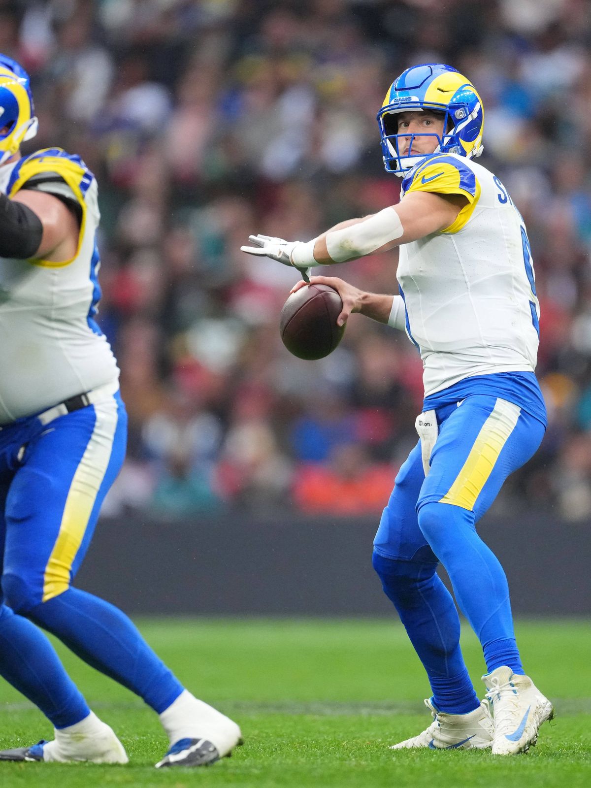 NFL, American Football Herren, USA London Games-Los Angeles Rams at Jacksonville Jaguars Oct 19, 2025; London, United Kingdom; Los Angeles Rams quarterback Matthew Stafford (9) passes the ball agai...