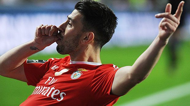 
                <strong>Pizzi</strong><br>
                Pizzi: Der Offensiv-Allrounder heißt mit bürgerlichem Namen Luis Miguel Afonso Fernandes und gibt auf dem Flügel oft den Gegenpart zu Gaitan. Mit sieben Liga-Treffern hat sich der 26-Jährige zum drittbesten Torschützen Benficas gemausert, glänzt im Gegensatz zum Argentinier mehr als Vollstrecker denn als Vorbereiter.
              