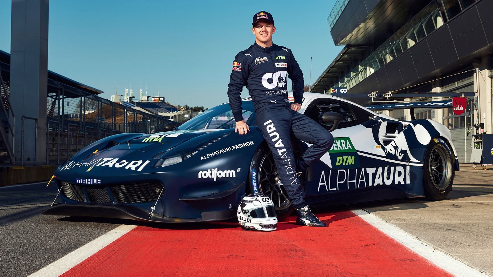 
                <strong>Nick Cassidy (Red Bull AlphaTauri AF Corse)</strong><br>
                &#x2022; Im Team seit: 2021<br>&#x2022; Aktive Jahre in der DTM: seit 2021<br>&#x2022; Erfolge: -<br>
              