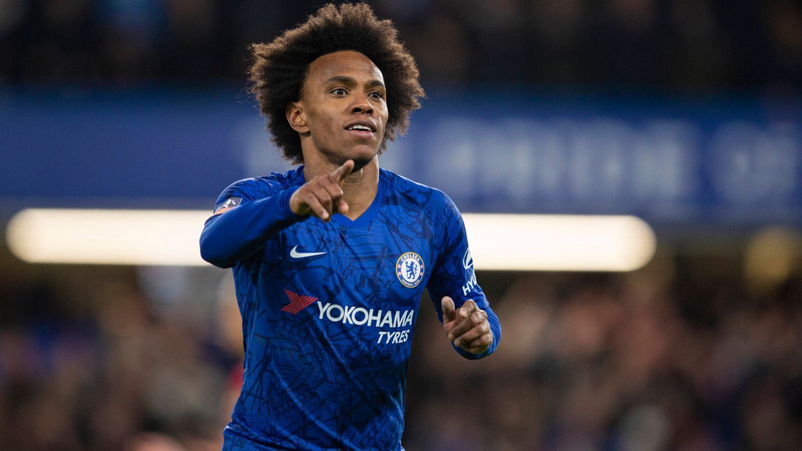 
                <strong>Willian (Flügelspieler, 31 Jahre)</strong><br>
                Der brasilianische Flügelspieler steht seit dem Jahre 2013 bei Chelsea unter Vertrag. Nachdem Willian das Angebot des Vereins für einen weiteren Einjahresvertrag abgelehnt hat, plant Chelsea ohne ihn.
              