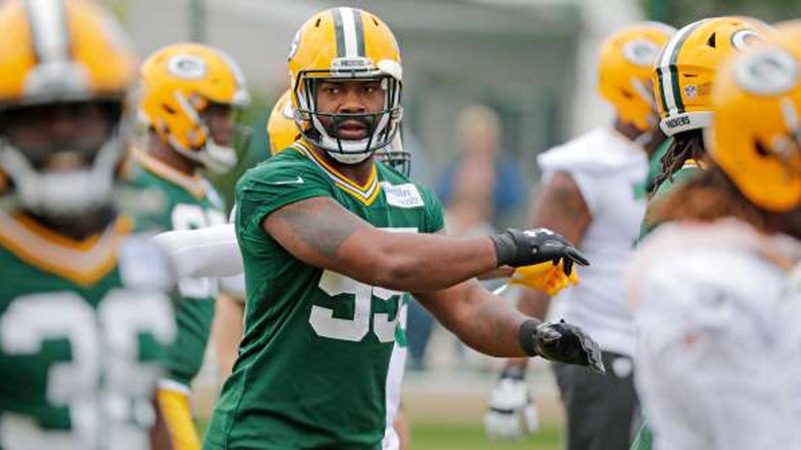 
                <strong>Green Bay Packers: Za'Darius Smith</strong><br>
                Gesamtverdienst 2019: 22.250.000 DollarOutside Linebacker
              