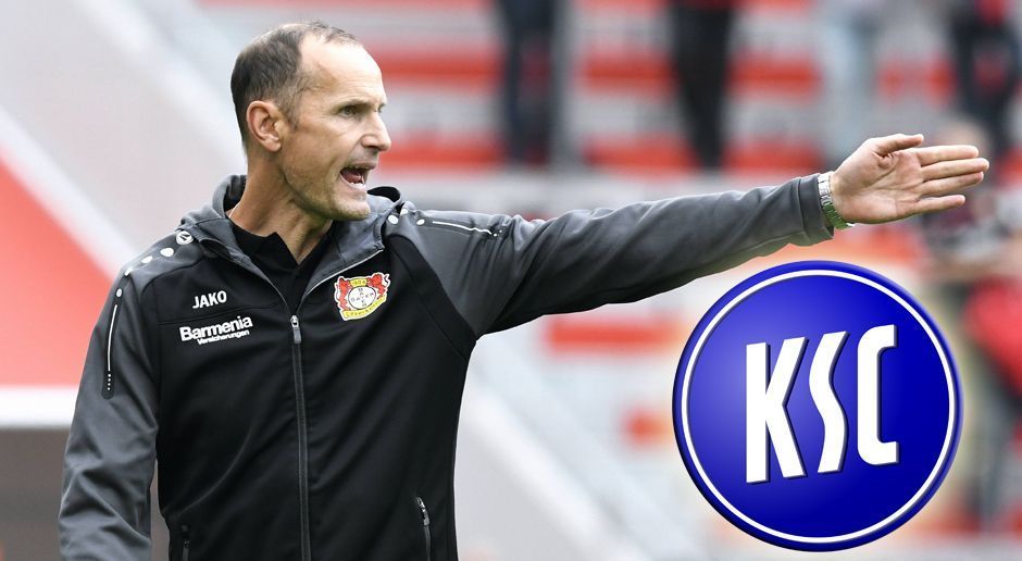 
                <strong>Bayer Leverkusen</strong><br>
                Bayer Leverkusen - Aus beim Karlsruher SC: Heiko Herrlich gilt bei Buchmachern als der wahrscheinlichste Kandidat für einen Rauswurf unter den Bundesliga-Coaches. Die Testspielphase lief für die Werkself nicht zufriedenstellend. Einzig gegen den VfB Speldorf gewann die Mannschaft mal ein Vorbereitungsmatch. Hinzu kommen schmerzhafte Abgänge wie Toprak, Calhanoglu oder Chicharito. Karlsruhe ist in der 3. Liga bekanntlich schon längst im Einsatz und sammelte kürzlich mit einem 2:1 über Wehen Wiesbaden Selbstvertrauen.
              