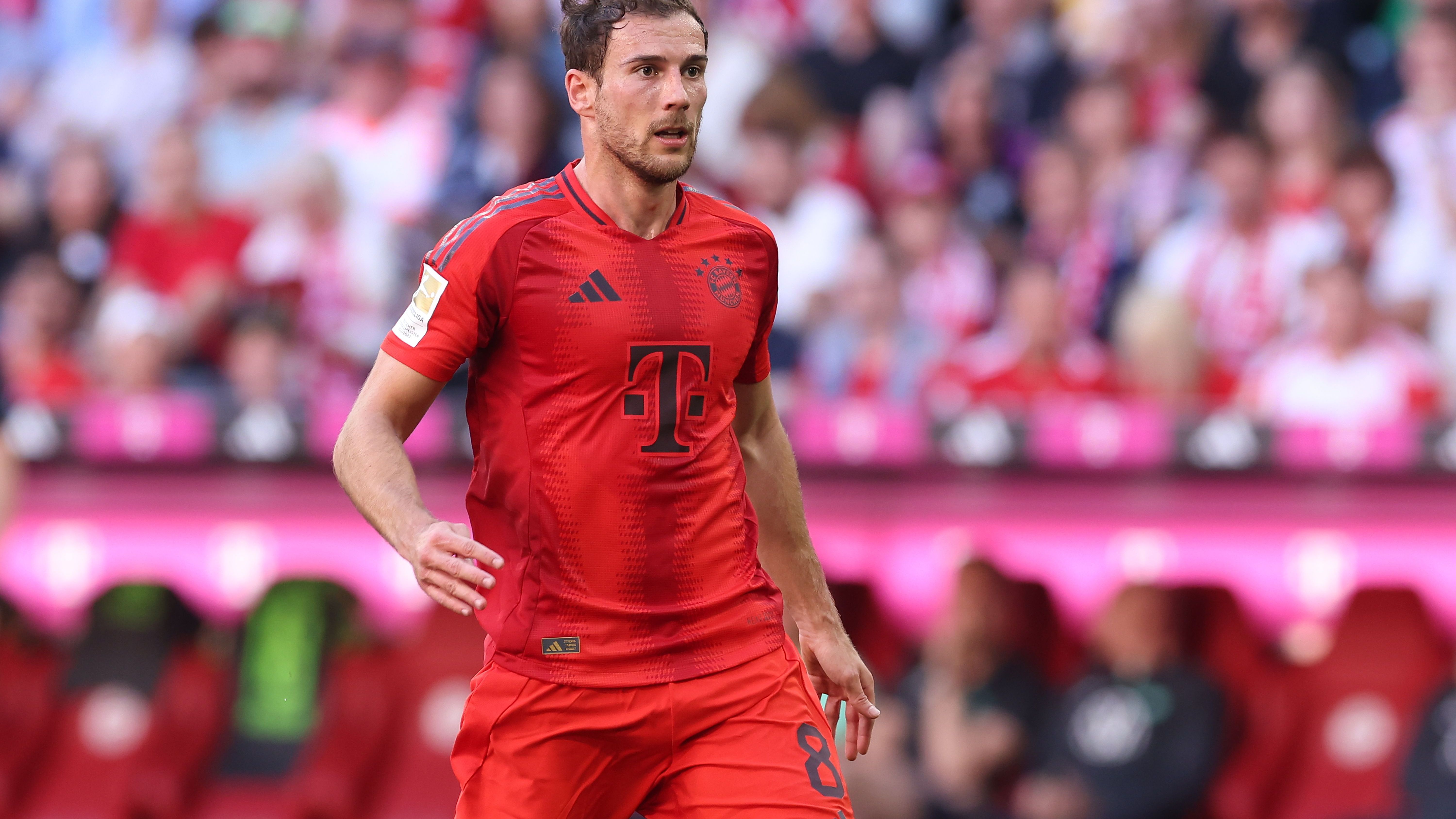 <strong>Mittelfeld: Leon Goretzka</strong><br>Er ist der wohl größte Verlierer, seitdem Julian Nagelsmann Bundestrainer ist. Trotz guter Leistungen im Verein wurde Goretzka nicht für die EM nominiert.