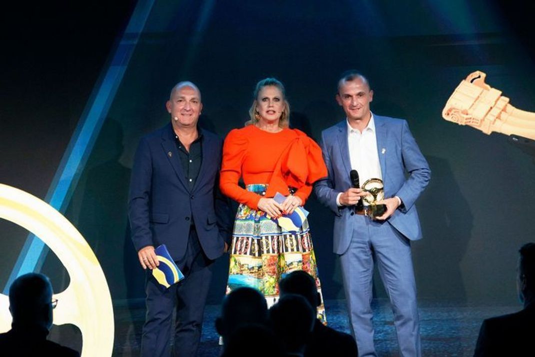 Party in Herzogenaurach: Schaeffler gewinnt das Goldene Lenkrad für seine E-Achse