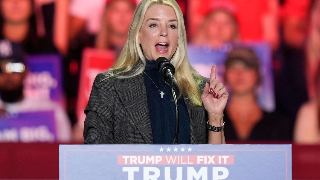 Donald Trump hat Pam Bondi für das Amt der Justizministerin nominiert.