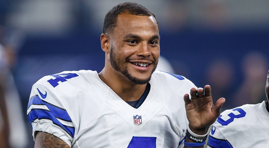 
                <strong>Dallas Cowboys</strong><br>
                In seiner Rookie-Saison überraschte Dak Prescott (Foto) alle Experten und Scouts und verdrängte den eigentlichen Starter Tony Romo bei den Dallas Cowboys. Auch in seiner zweiten Spielzeit ist er gesetzt, muss die Eindrücke aus dem vergangenen Jahr allerdings noch konstant bestätigen. 
              