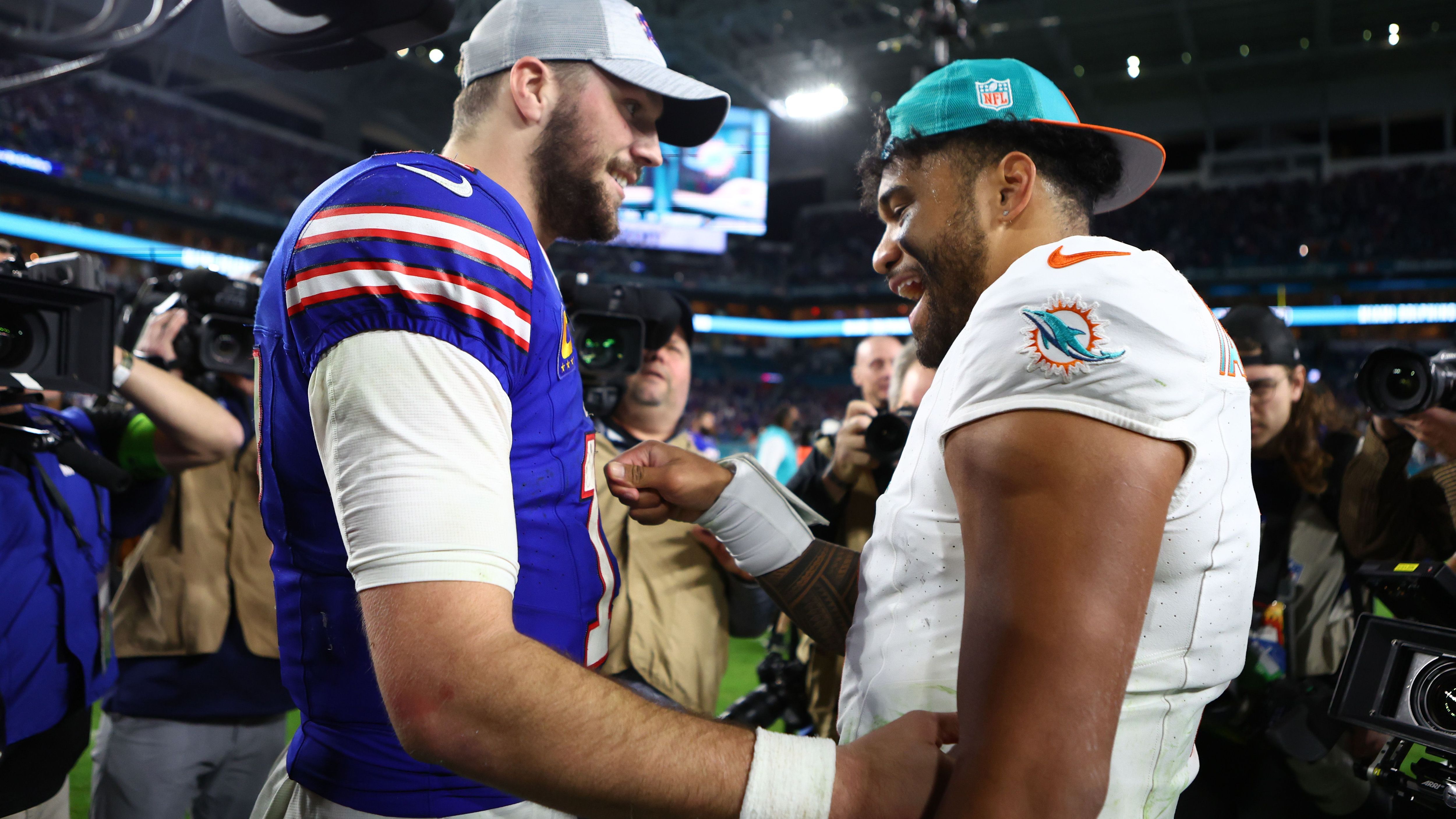 <strong>Week 2: Buffalo Bills @ Miami Dolphins</strong><br>In Woche 2 geht es mit einem spannenden Division-Duell weiter. Beim Thursday Night Game am 12. September treffen die beiden Top-Quarterbacks Josh Allen (Buffalo Bills) und Tua Tagovailoa (Miami Dolphins) aufeinander. In der vergangenen Saison gewannen die Bills beide Duelle