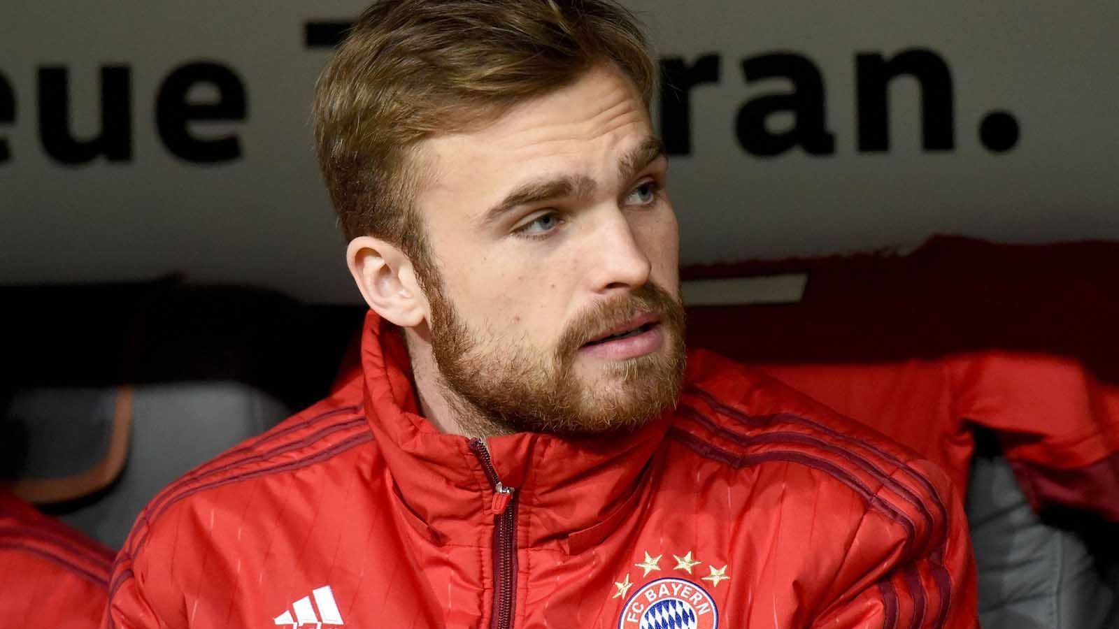 
                <strong>Innenverteidiger: Jan Kirchhoff</strong><br>
                Bei Mainz 05 war Kirchhoff eine Säule und weckte Begehrlichkeiten bei zahlreichen Klubs. Der FC Bayern erhielt den Zuschlag, doch unter Pep Guardiola kam Kirchhoff einfach nicht zum Zug. Auch eine Leihe zum FC Schalke brachte keine Besserung. 
              