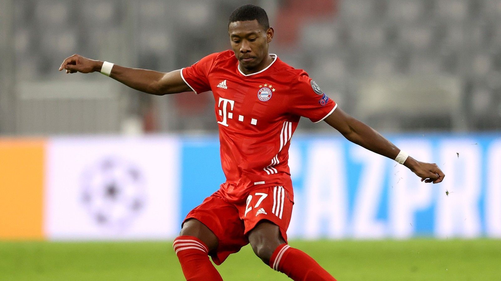 
                <strong>David Alaba</strong><br>
                Der Österreicher ist durch nichts aus der Ruhe zu bringen und hält die Abwehr weitestgehend zusammen. Offensiv nur mit einem Freistoß aus der Distanz, der knapp übers Tor zischt, auffällig. ran-Note: 2
              