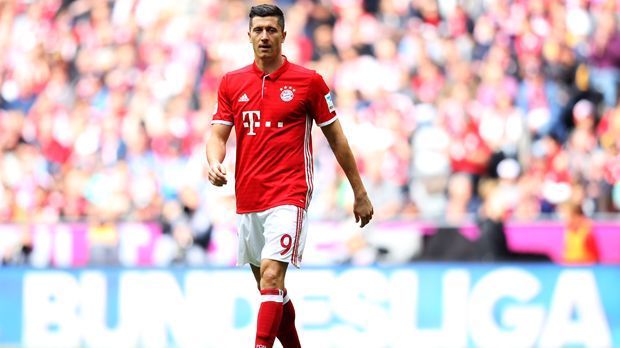 
                <strong>Robert Lewandowski (FC Bayern München)</strong><br>
                Sturm: Robert Lewandowski (FC Bayern München)
              