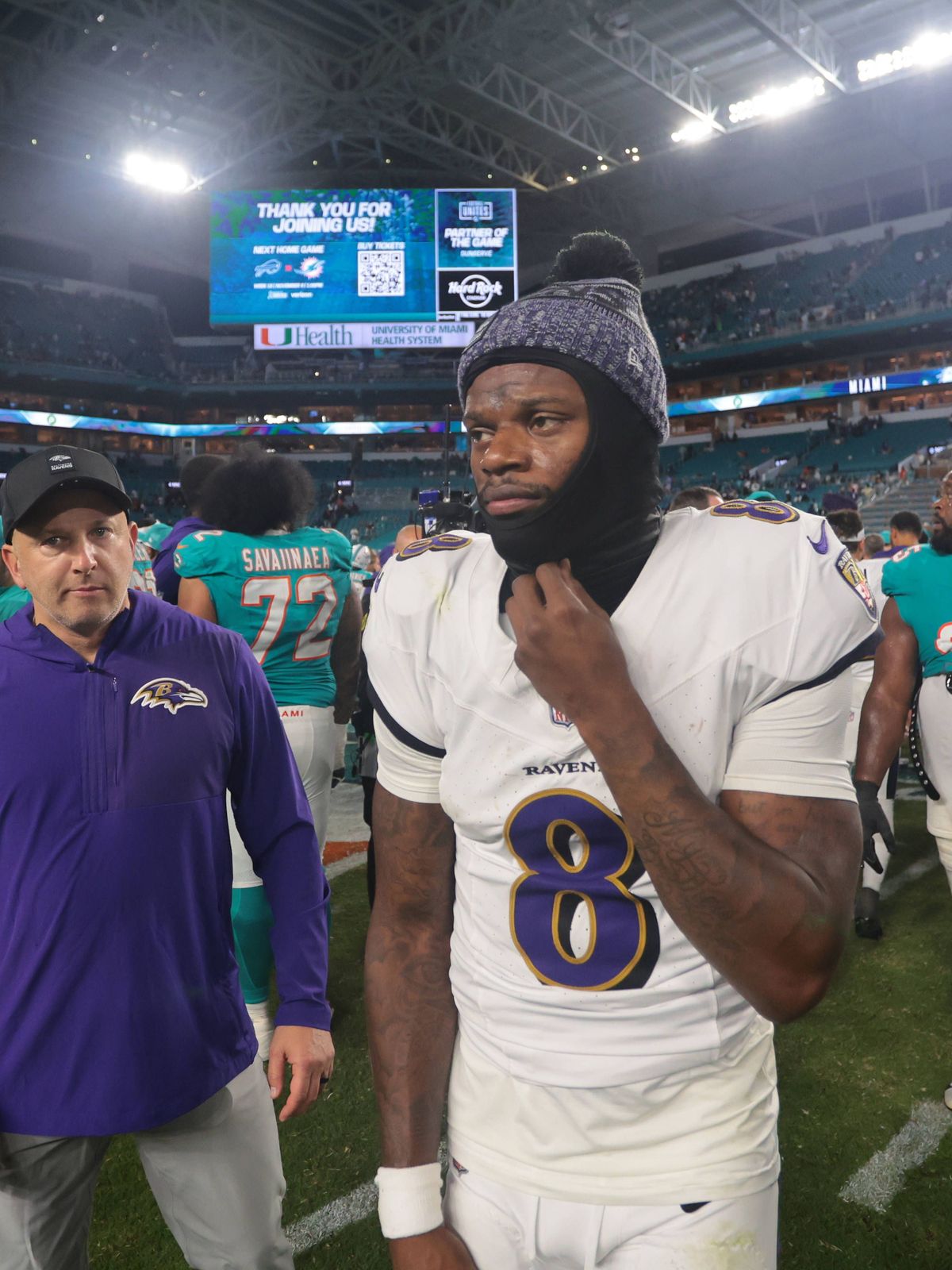 NFL, American Football Herren, USA Baltimore Ravens at Miami Dolphins Oct 30, 2025; Miami Gardens, Florida, USA; Baltimore Ravens quarterback Lamar Jackson (8) walks off the field after a win over ...