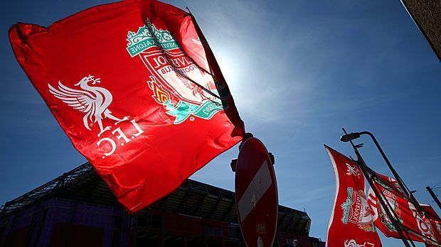 
                <strong>FC Liverpool</strong><br>
                Platz 5: FC Liverpool - Die "Reds" sichern sich mit 115 Millionen US-Dollar den fünften Platz. Ob der aktuelle Teammanager Jürgen Klopp dafür im Sommer auf dem Transfermarkt ordentlich zuschlagen darf?
              