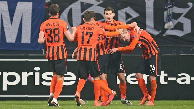 
                <strong>Shaktar Donezk</strong><br>
                Ukraine: Schachtar Donezk
              