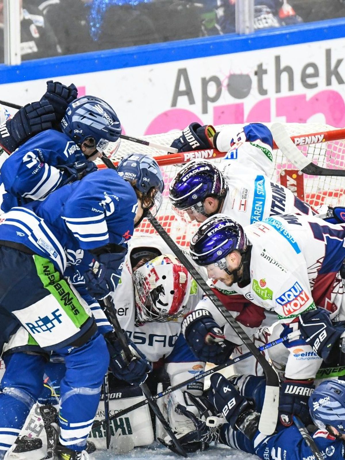 Hartes Duell: Straubing gegen Berlin